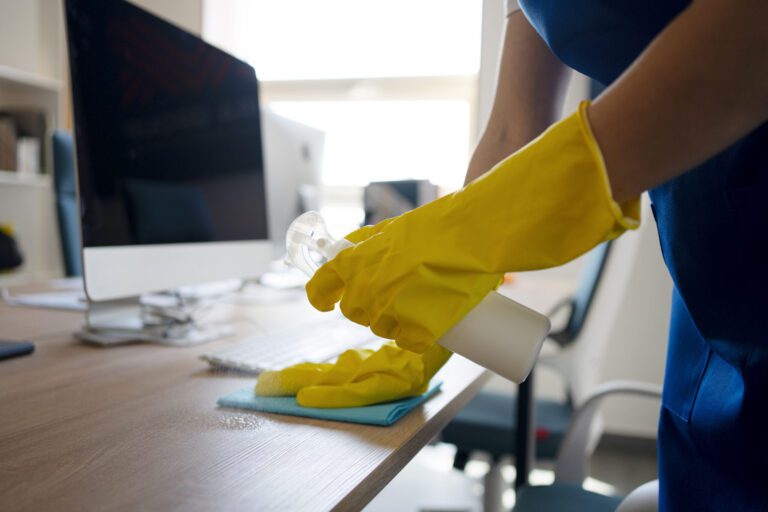 cleaning company near Mk
